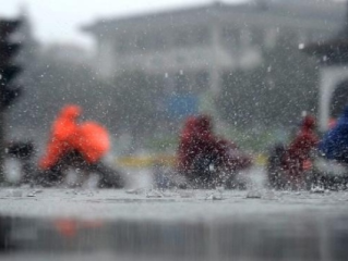 陕西大暴雨即将来临，预警拉响，全民备战